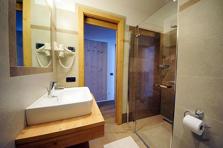 Ciasa Wallis バディーア 部屋 写真