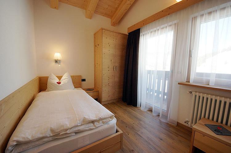 Ciasa Wallis バディーア 部屋 写真