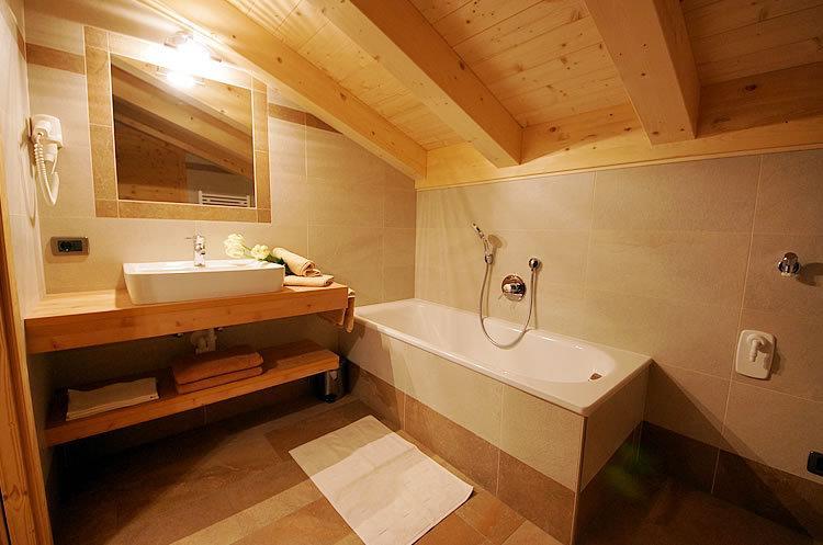 Ciasa Wallis バディーア 部屋 写真
