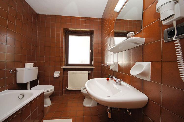 Ciasa Wallis バディーア 部屋 写真